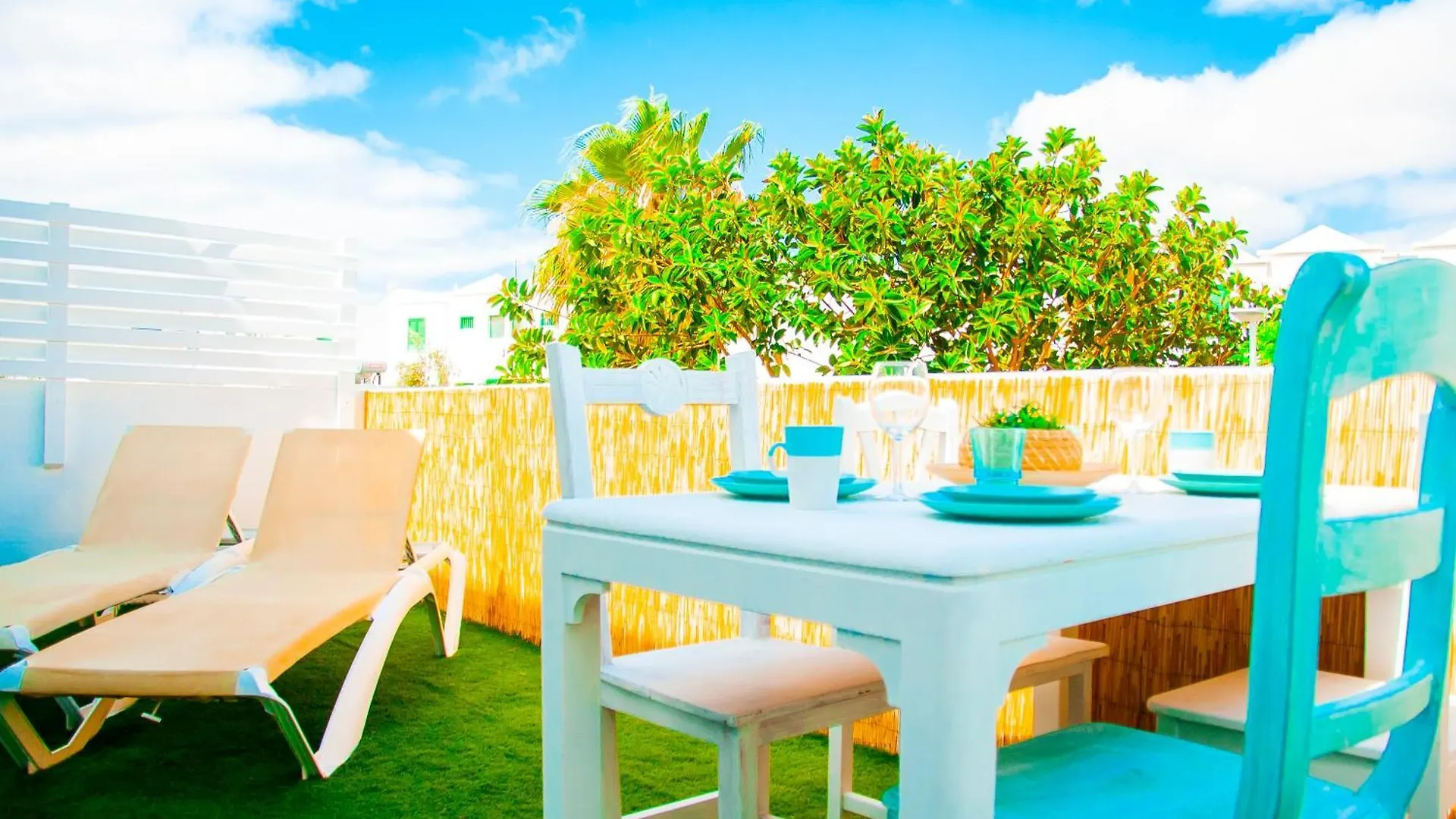 Vibesol Beach Apartament Playa Honda  0*, Playa Honda (Lanzarote) Spain